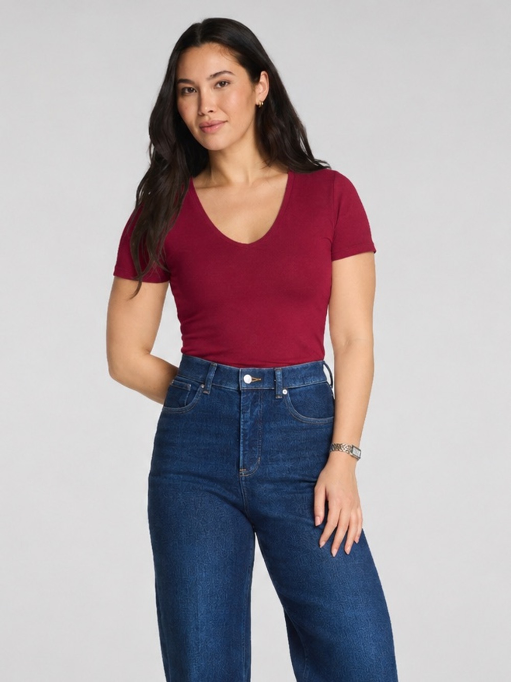 SPANX SpanxSmooth Short Sleeve V-Neck Top in Wine Red Sz L